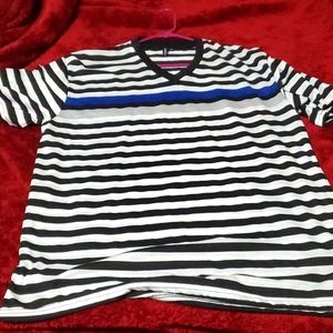 Truerock v neck shirt size xl men